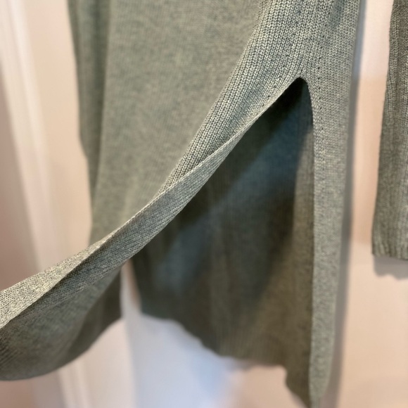 Anthropologie Moth Sz: S Crew Neck Side Slit Tunic Length Light Green Sweater. - Picture 11 of 12